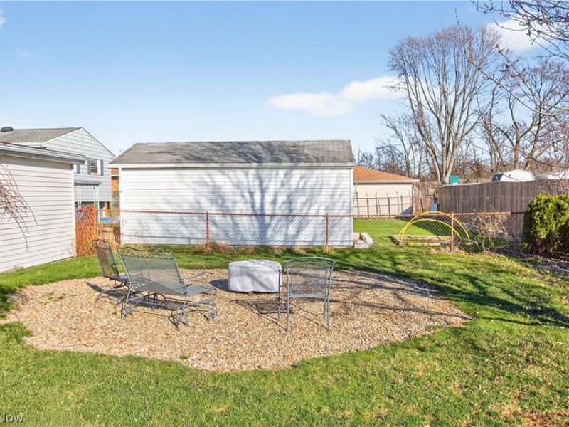 14761 Larkfield Drive , Brook Park, OH 44142 Photo 33