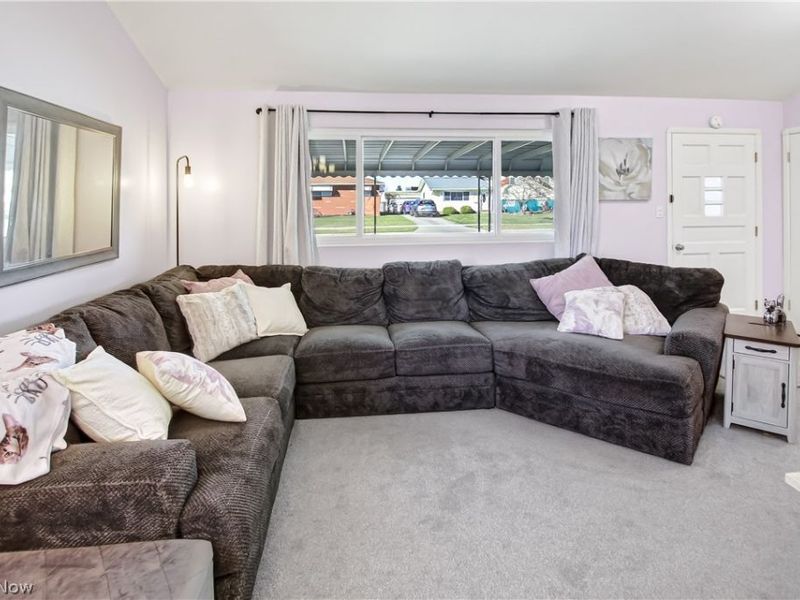 14761 Larkfield Drive , Brook Park, OH 44142 Photo 9