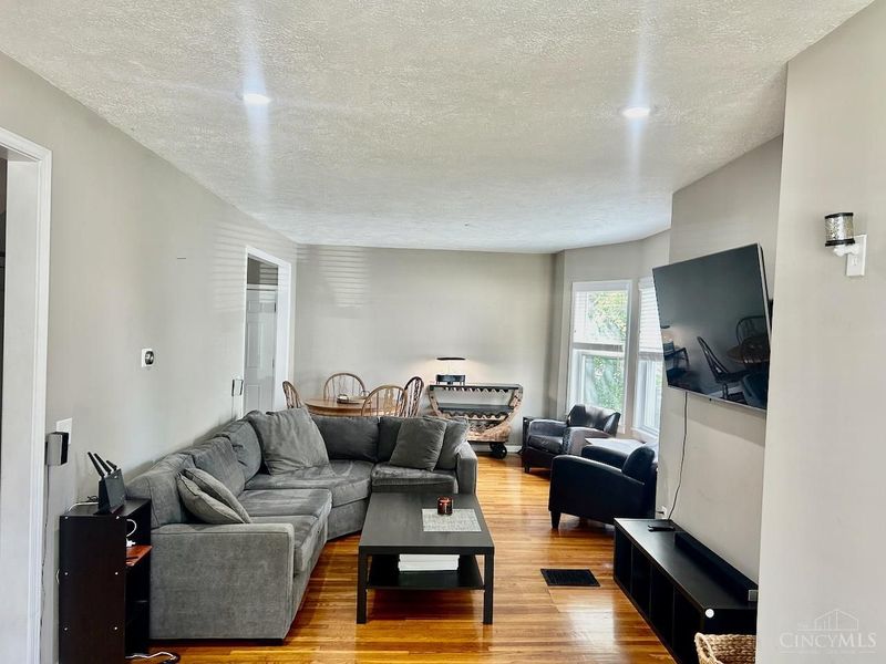 6001 Bramble Avenue, Cincinnati, OH 45227 Photo 12