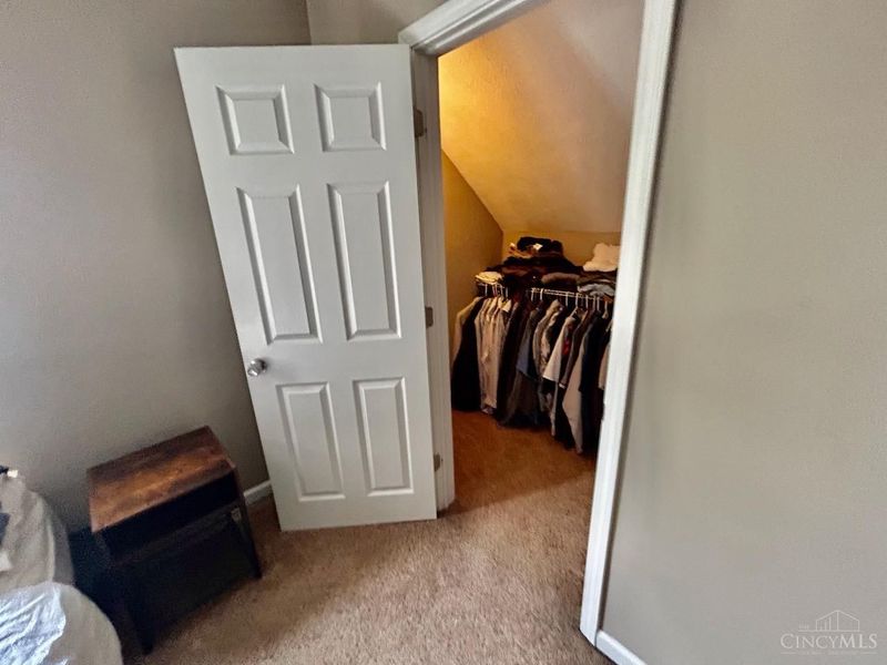 6001 Bramble Avenue, Cincinnati, OH 45227 Photo 27