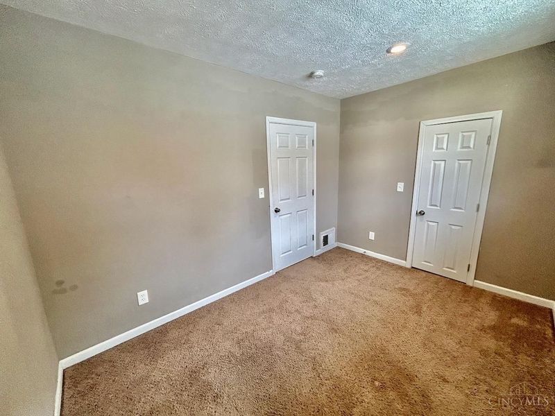 6001 Bramble Avenue, Cincinnati, OH 45227 Photo 30