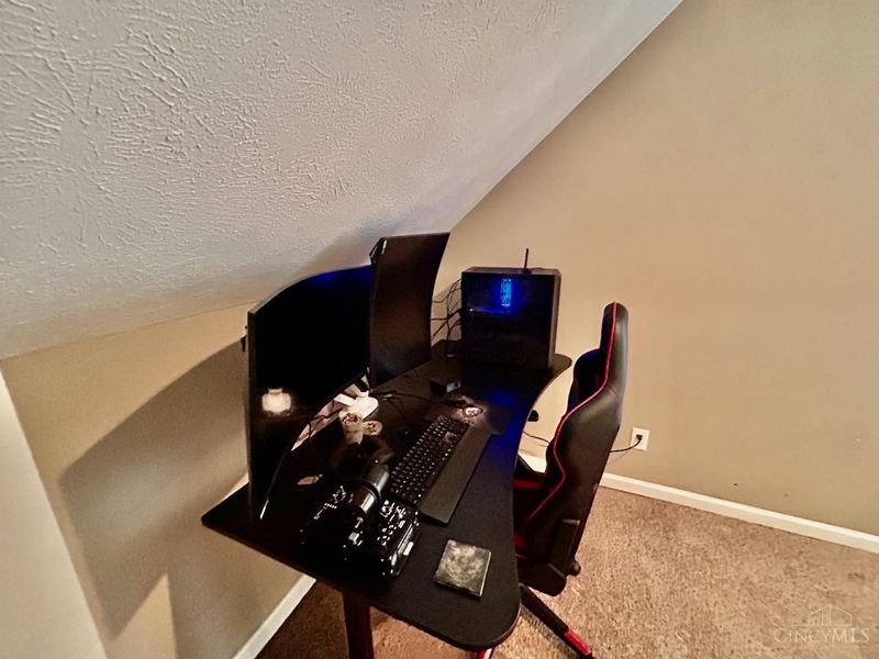 6001 Bramble Avenue, Cincinnati, OH 45227 Photo 35