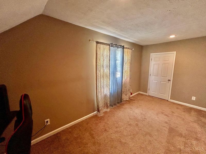 6001 Bramble Avenue, Cincinnati, OH 45227 Photo 36