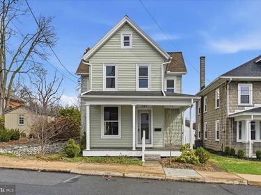 345 N HANOVER STREET, ELIZABETHTOWN, PA 17022