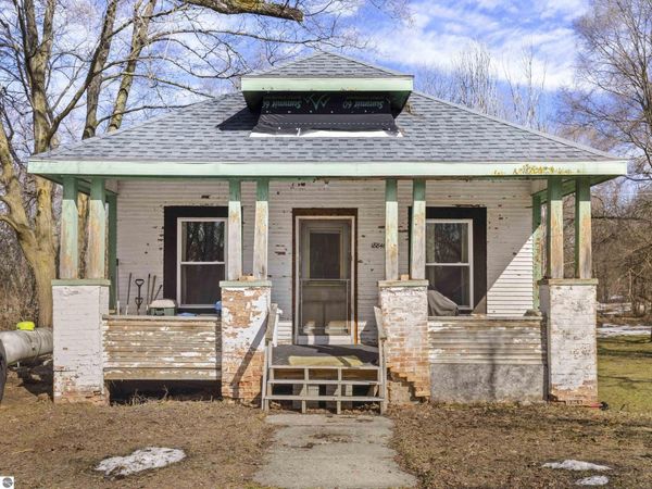 18846 Maple Street, Copemish, MI 49625