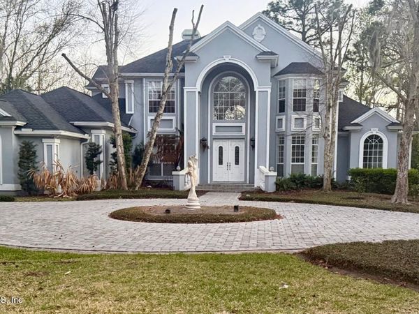 100 LAMP LIGHTER Lane, Ponte Vedra Beach, FL 32082