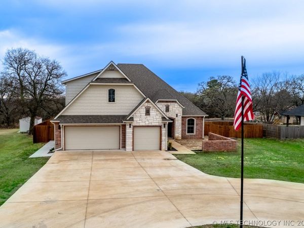 1305 S Monte Vista, Ada, OK 74820