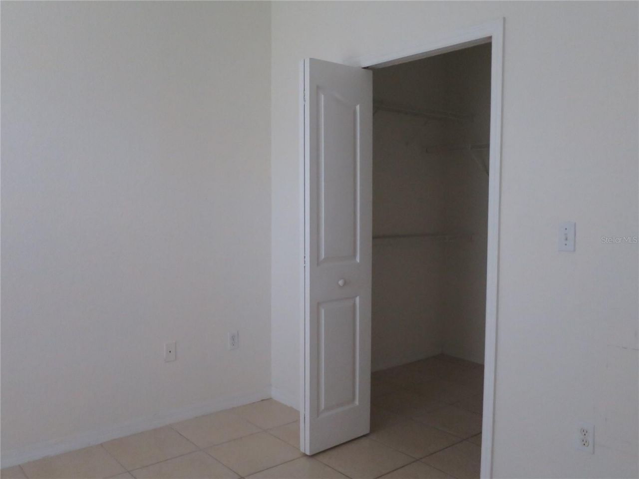 8826 Dunes Court , Unit 208, Kissimmee, FL 34747 Photo