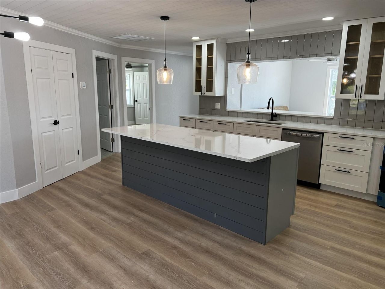 403 28th Street, Holmes Beach, FL 34217 Photo