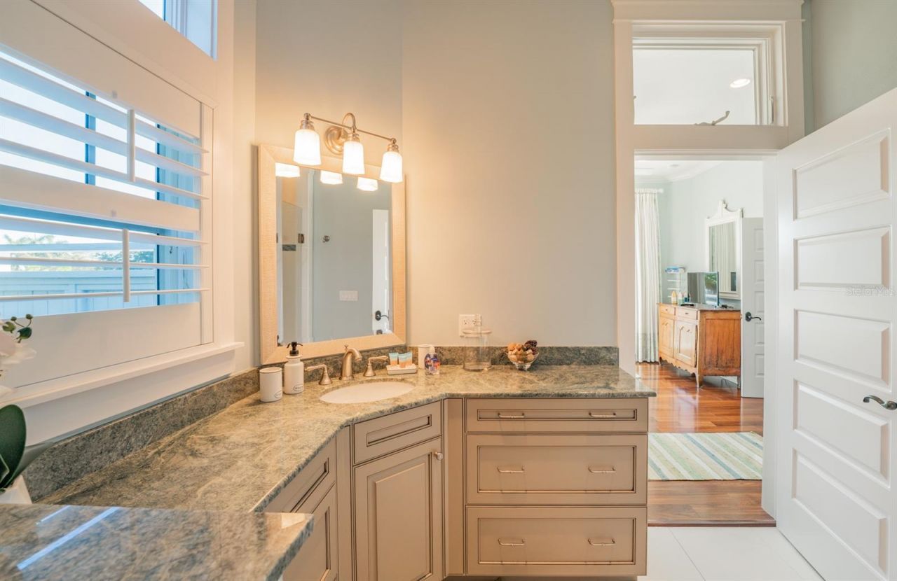 714 Jacaranda Road, Anna Maria, FL 34216 Photo