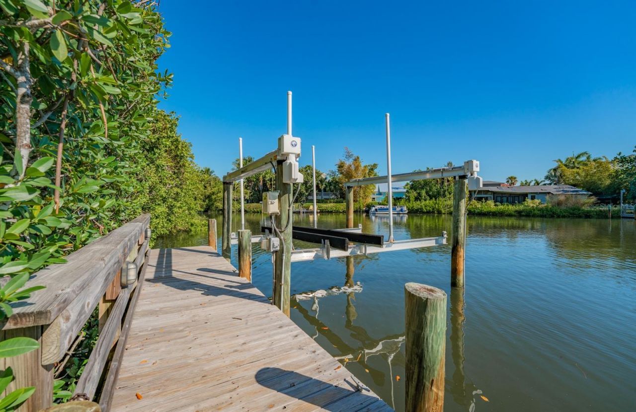 714 Jacaranda Road, Anna Maria, FL 34216 Photo