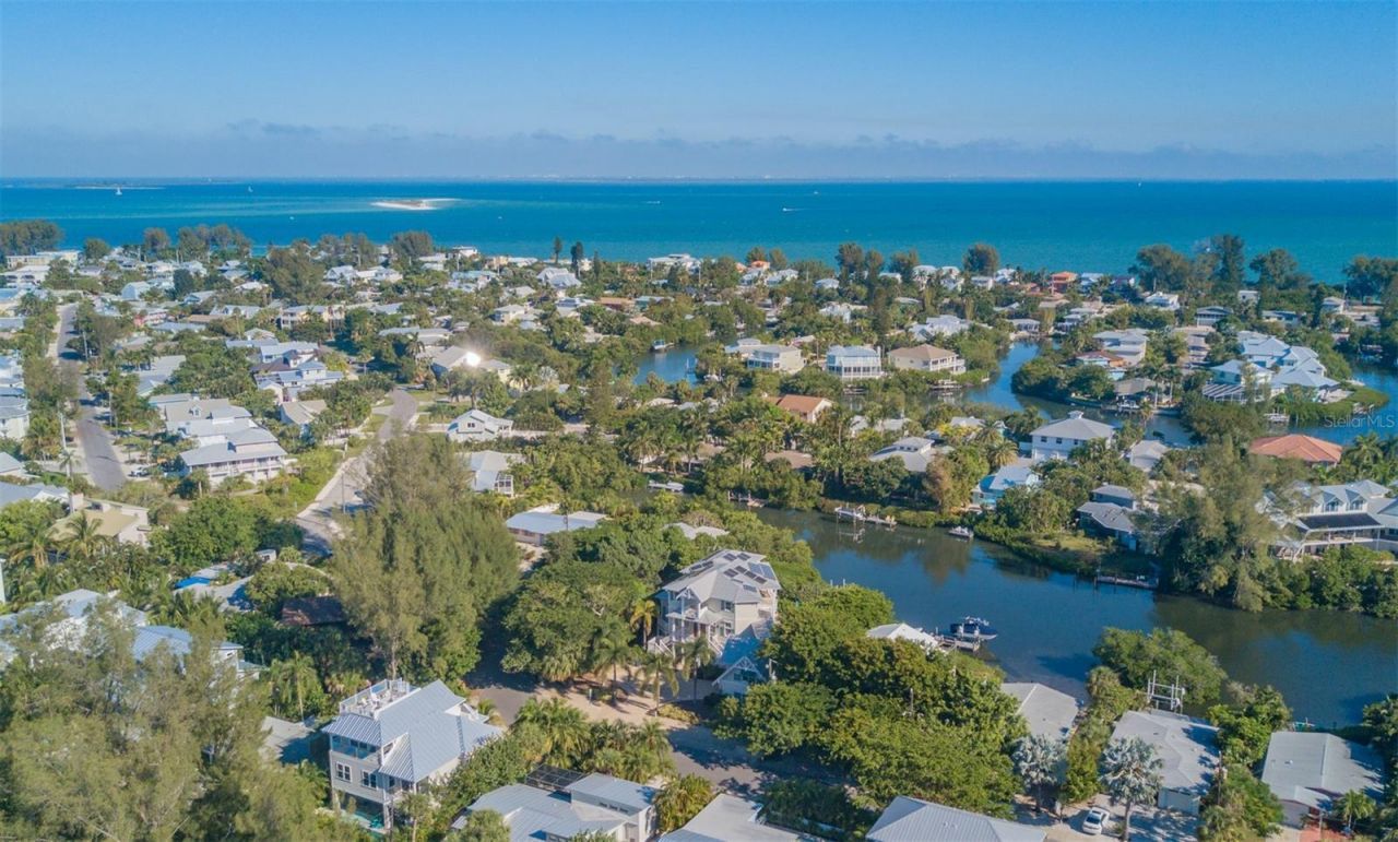 714 Jacaranda Road, Anna Maria, FL 34216 Photo