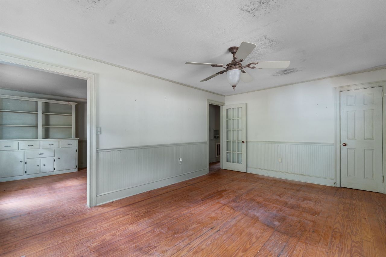 402 Wilkinson St. Photo 10