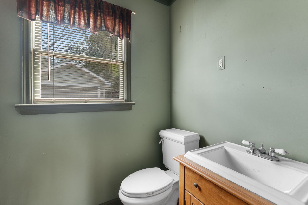 402 Wilkinson St. Photo 13