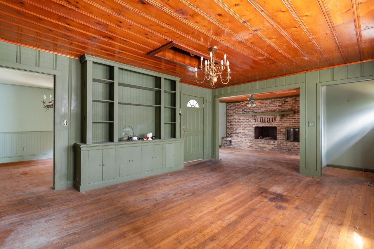 402 Wilkinson St. Photo 7