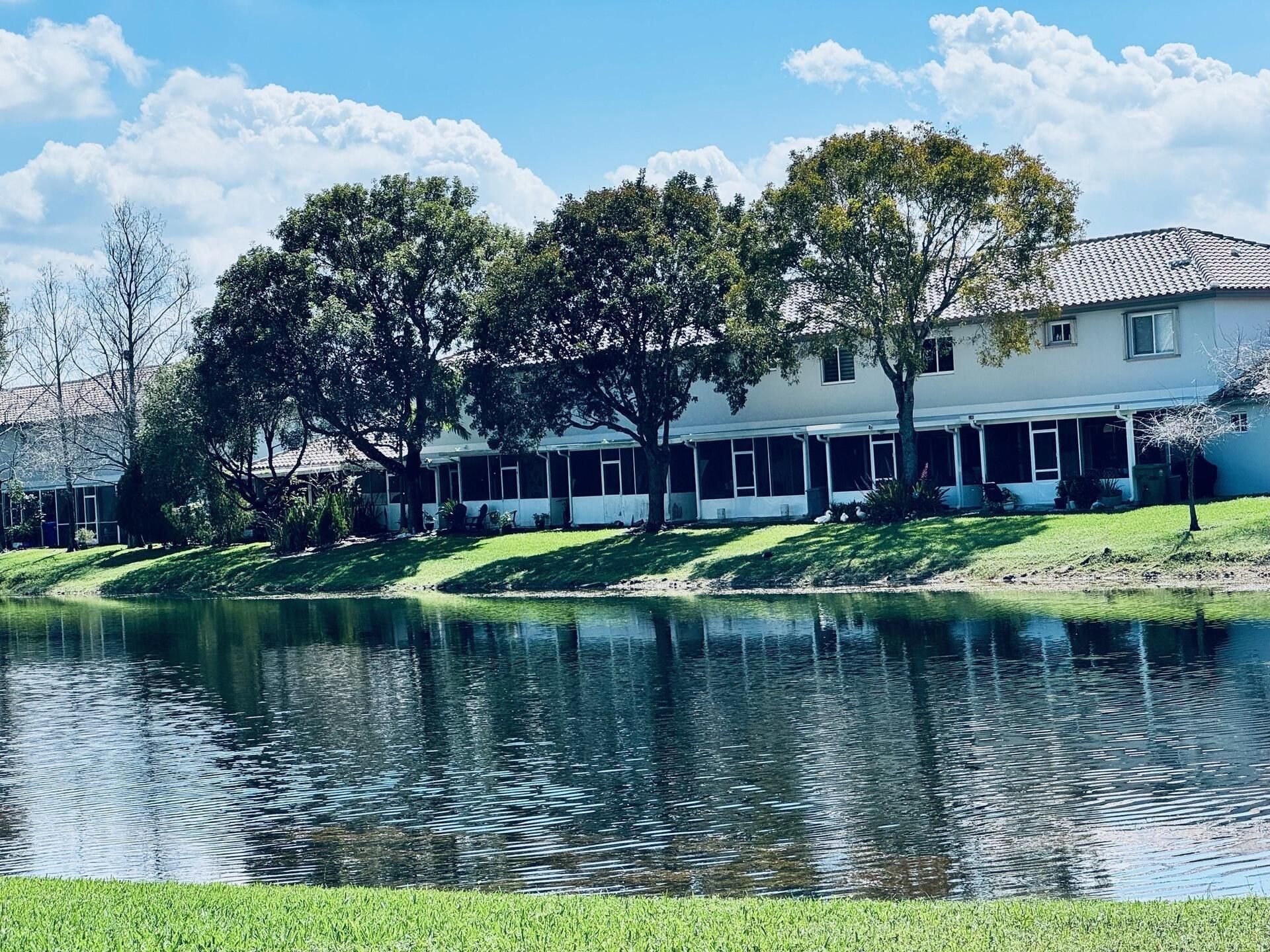 20875 NW 4th St, Pembroke Pines, FL 33029 Photo