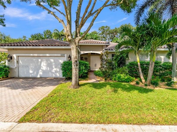 5297 SW 34th Way, Hollywood, FL 33312