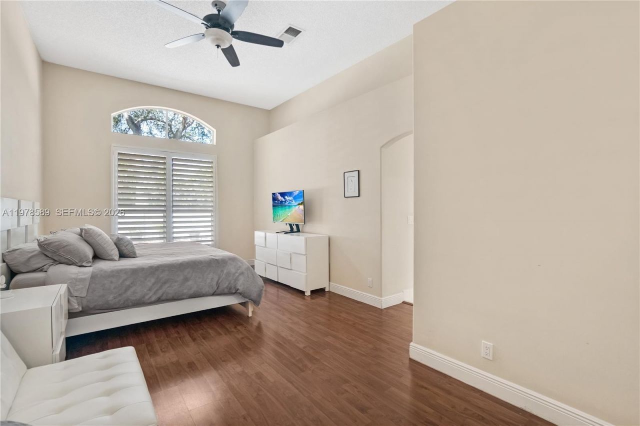 5297 SW 34th Way, Hollywood, FL 33312 Photo