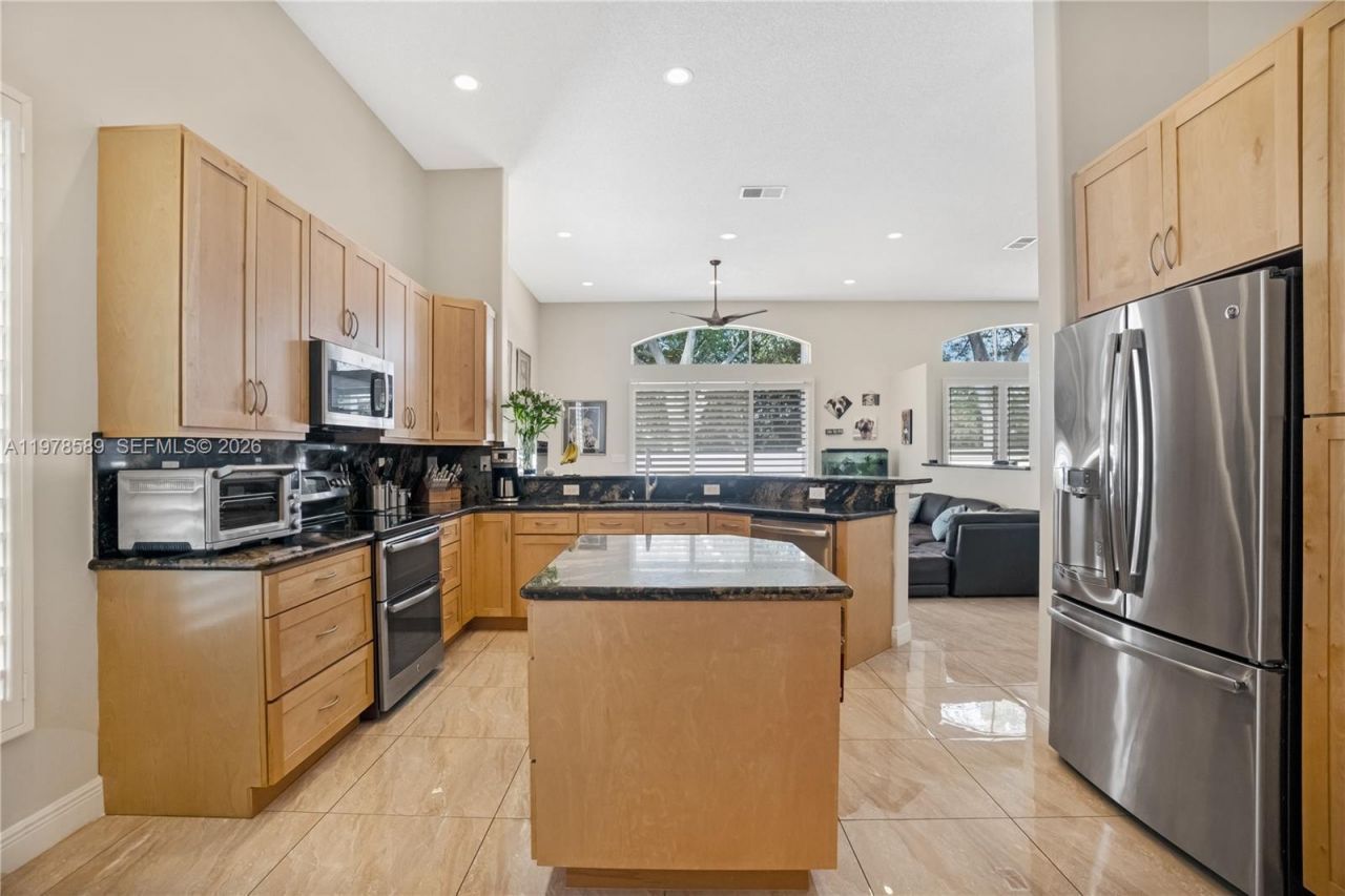 5297 SW 34th Way, Hollywood, FL 33312 Photo