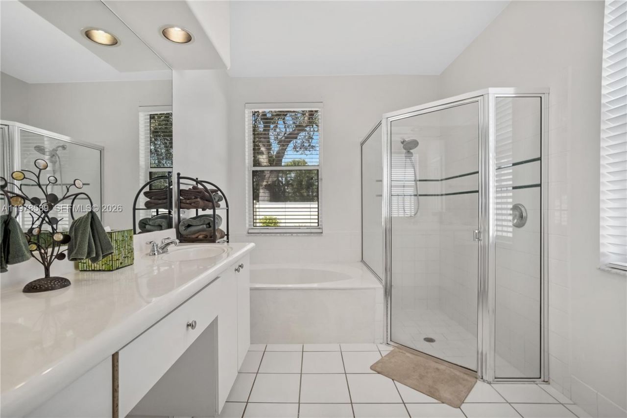 5297 SW 34th Way, Hollywood, FL 33312 Photo