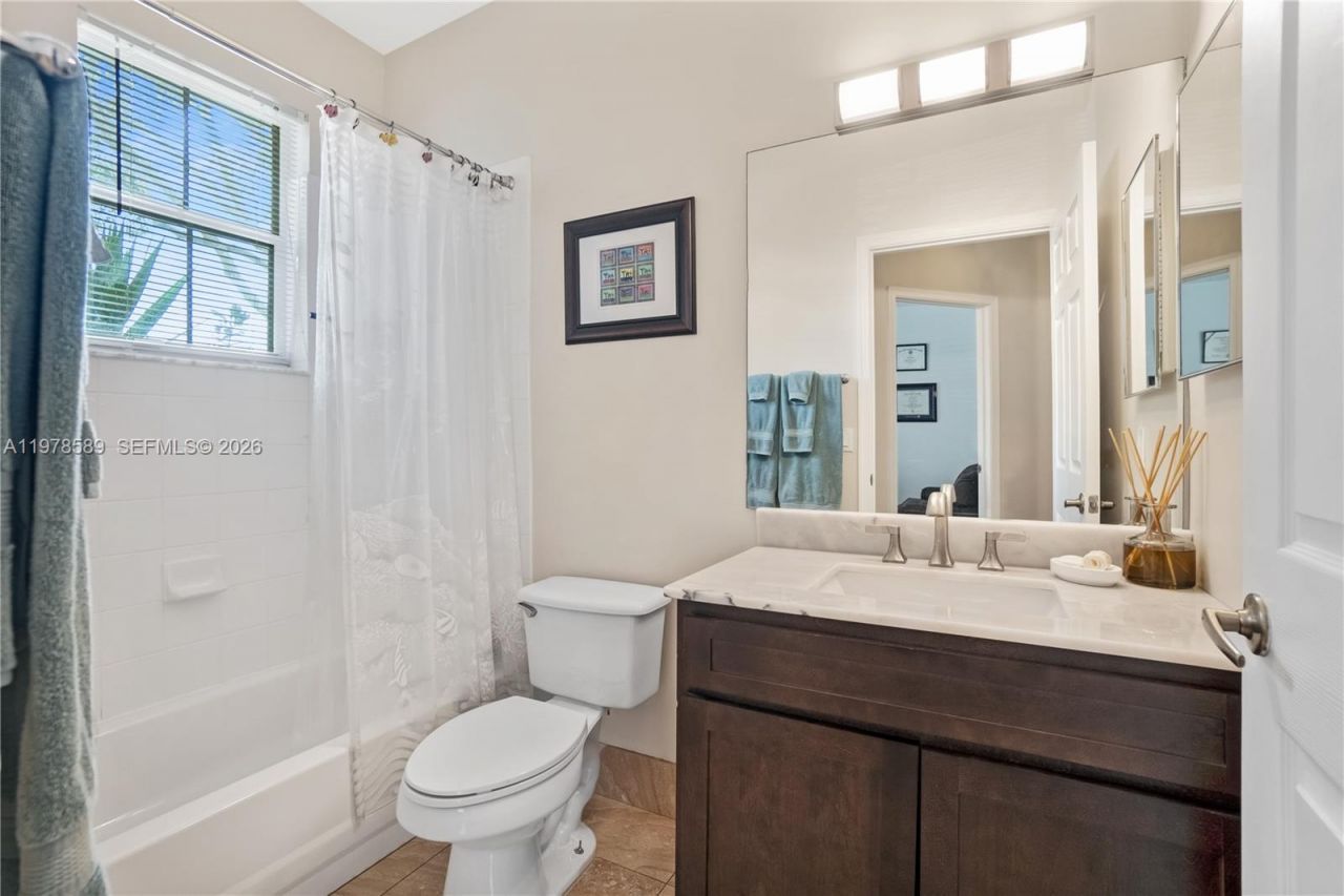 5297 SW 34th Way, Hollywood, FL 33312 Photo