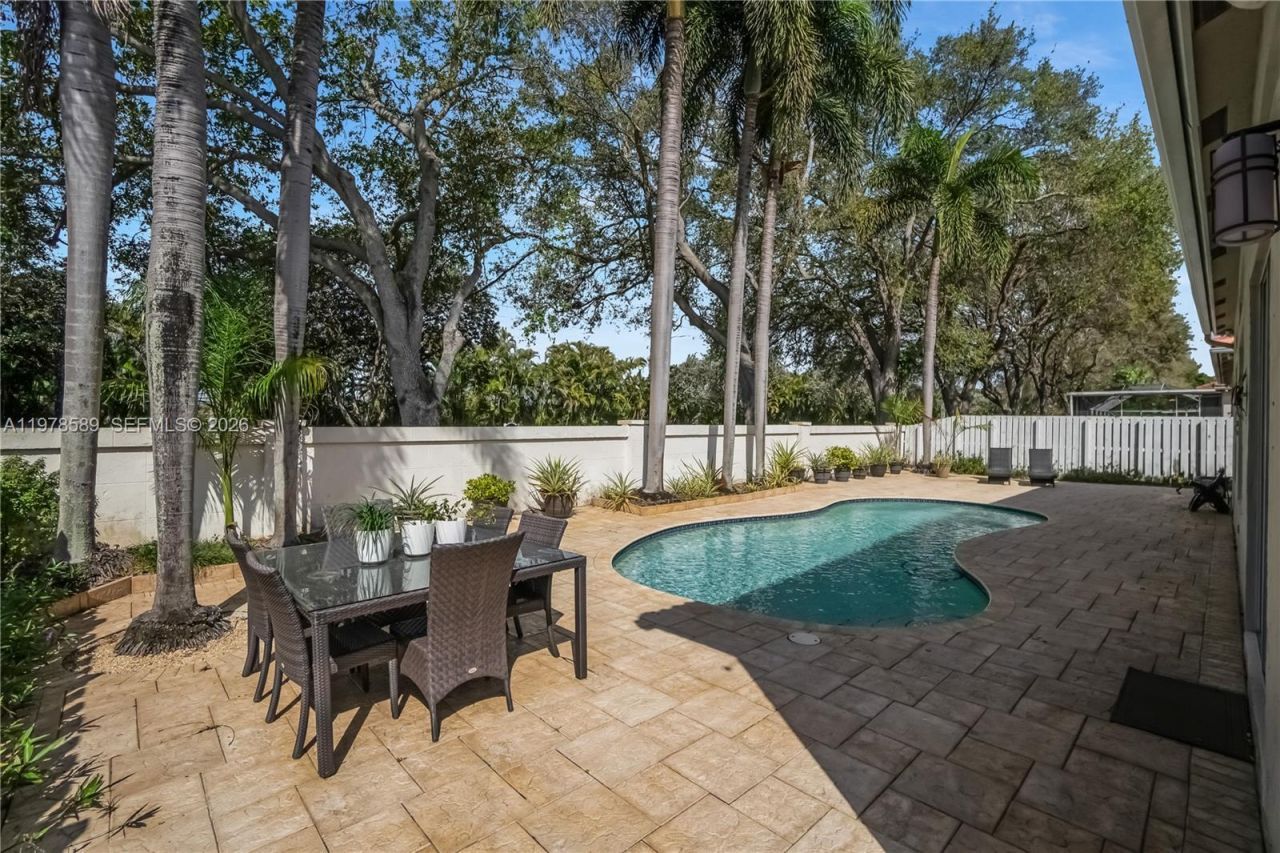 5297 SW 34th Way, Hollywood, FL 33312 Photo