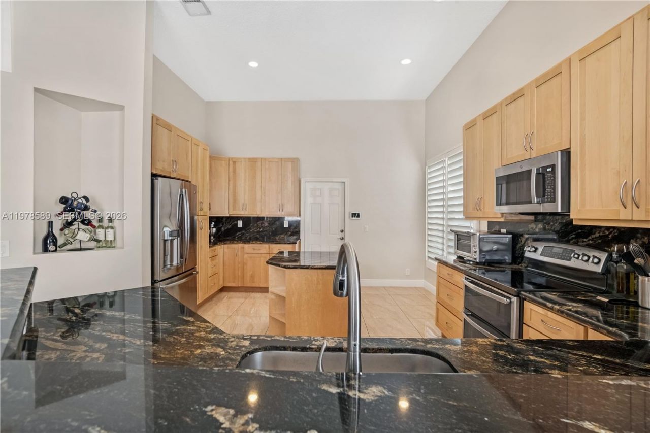 5297 SW 34th Way, Hollywood, FL 33312 Photo