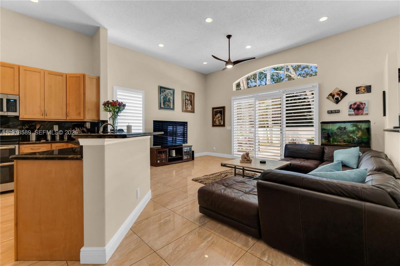 5297 SW 34th Way, Hollywood, FL 33312 Photo