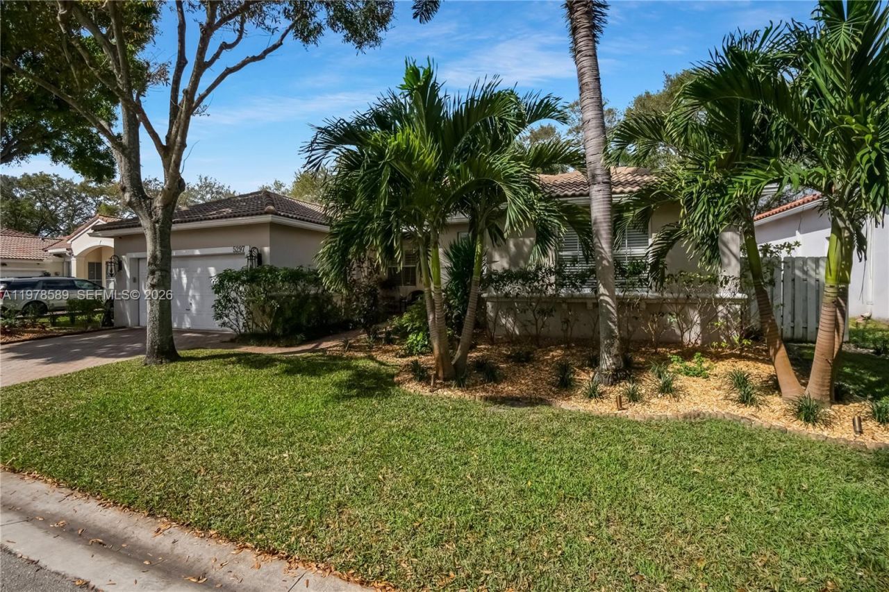 5297 SW 34th Way, Hollywood, FL 33312 Photo