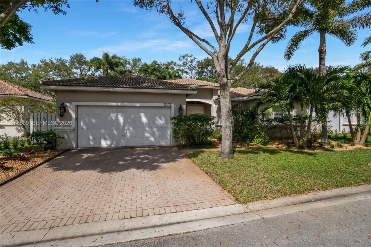 5297 SW 34th Way, Hollywood, FL 33312 Photo