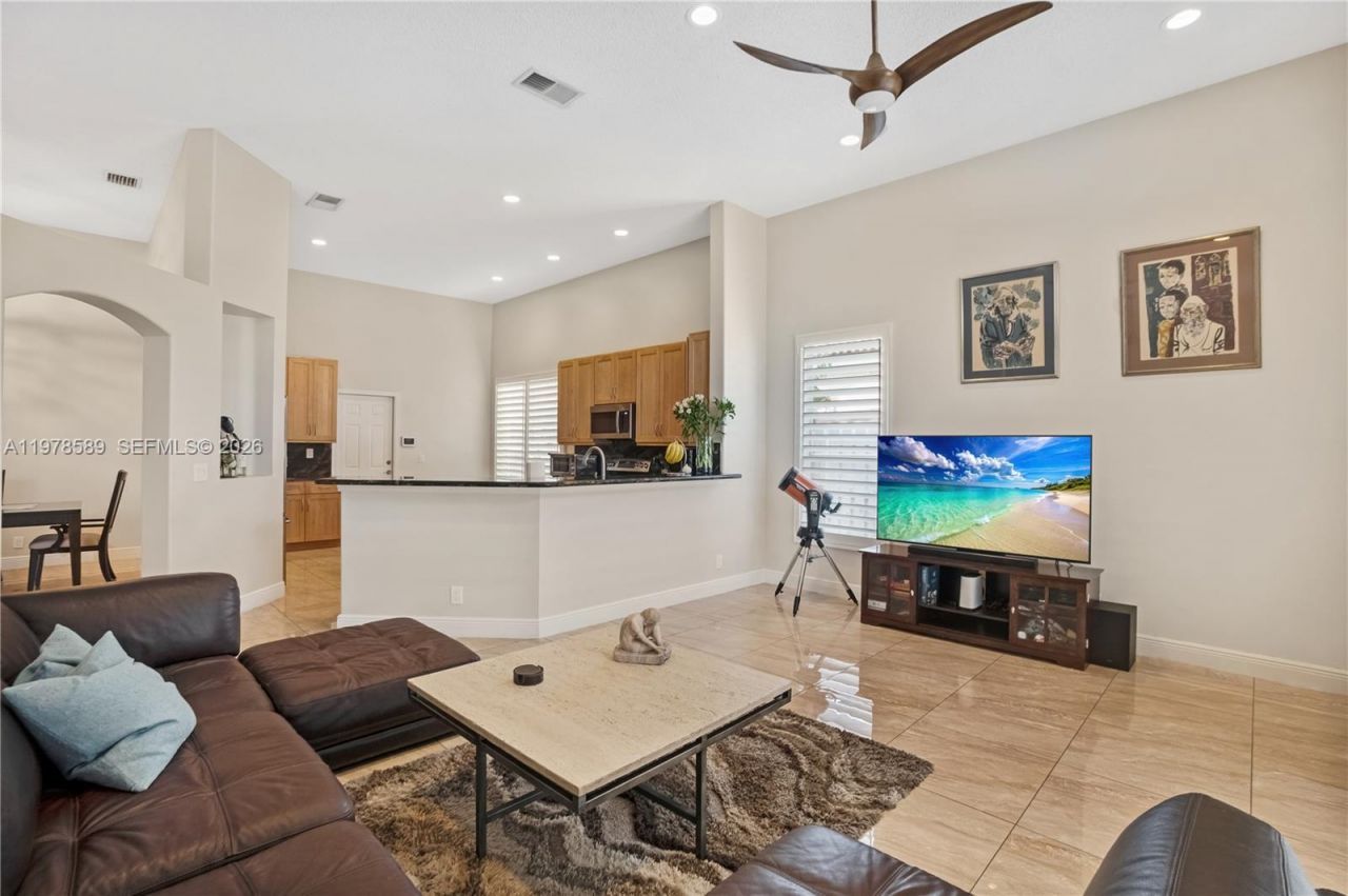 5297 SW 34th Way , Hollywood, FL 33312 Photo