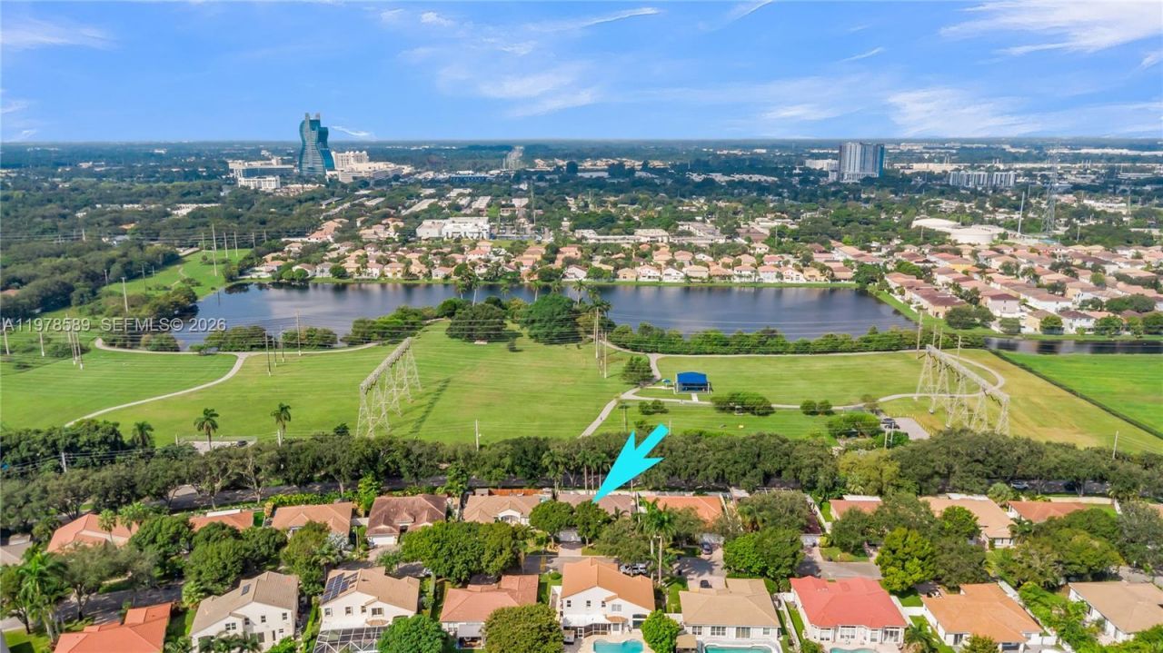 5297 SW 34th Way, Hollywood, FL 33312 Photo