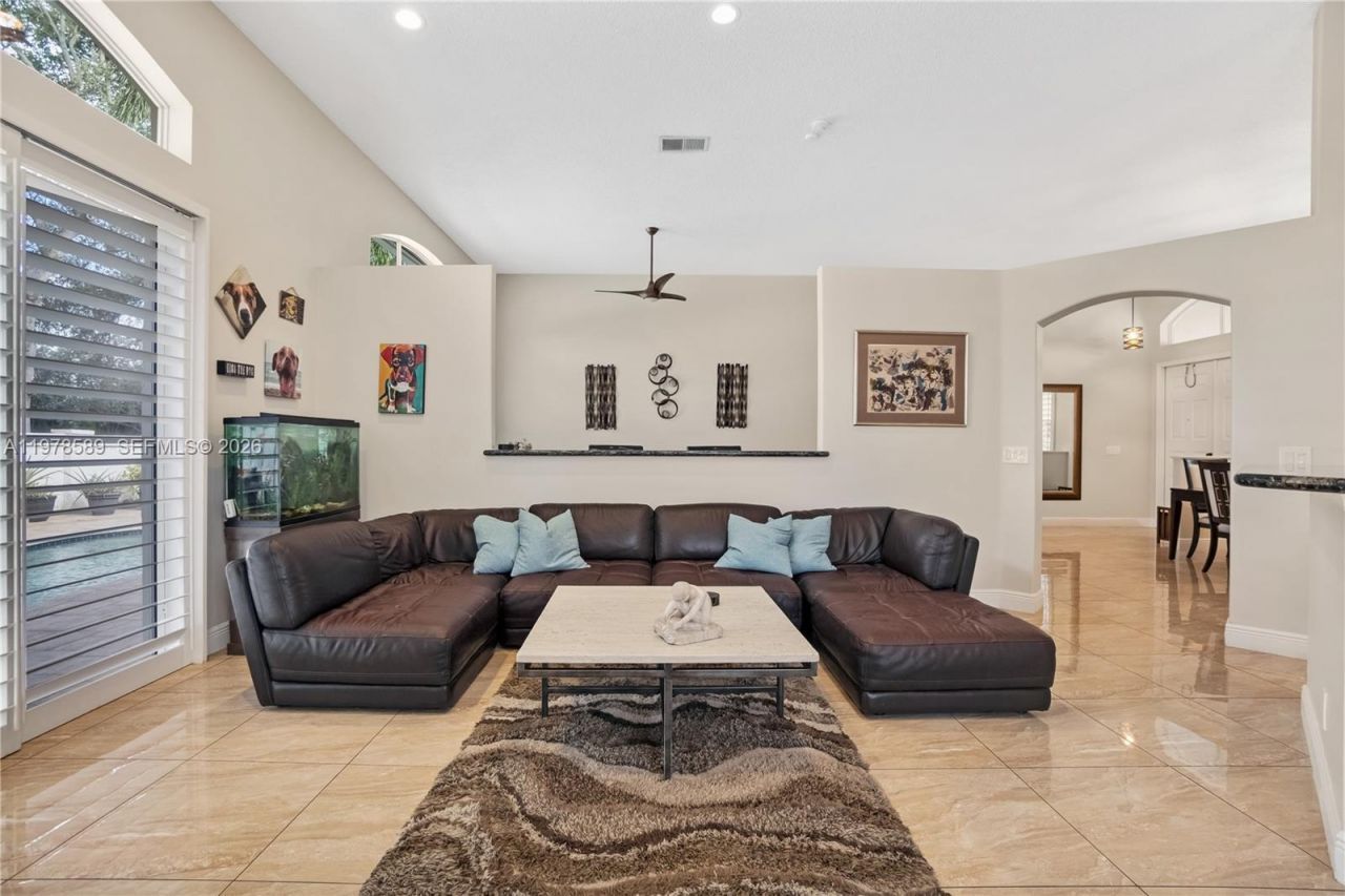 5297 SW 34th Way , Hollywood, FL 33312 Photo