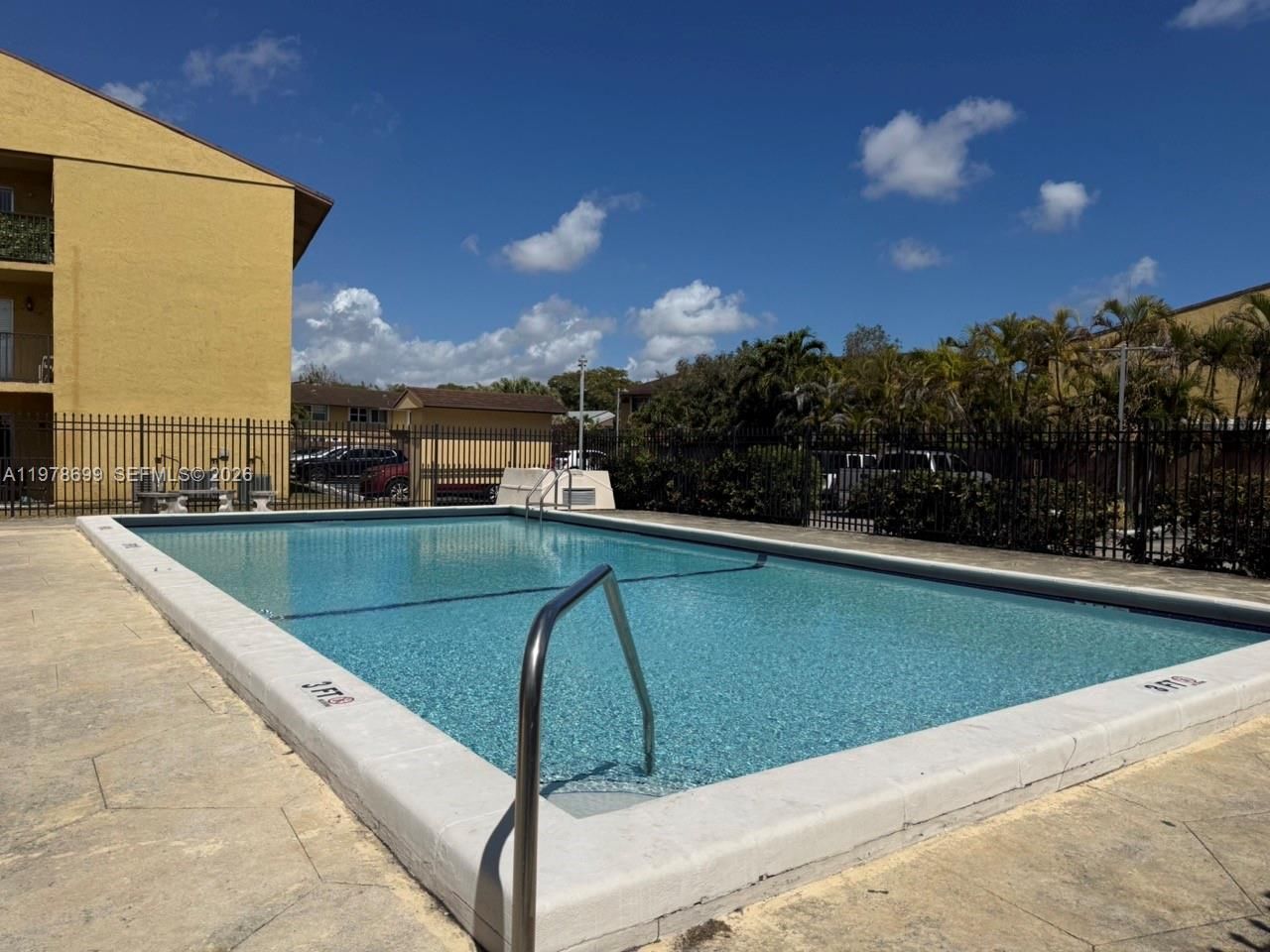 15470 SW 82nd Ln , Unit 316, Miami, FL 33193 Photo