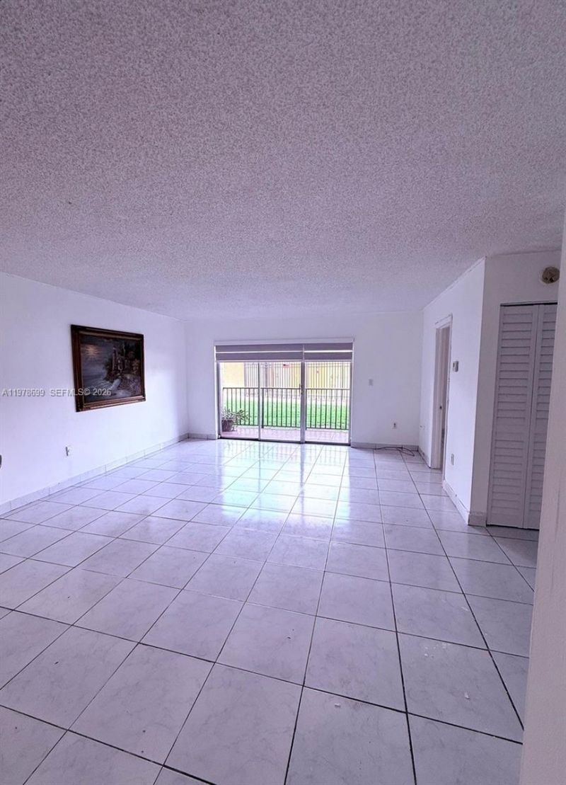 15470 SW 82nd Ln , Unit 316, Miami, FL 33193 Photo