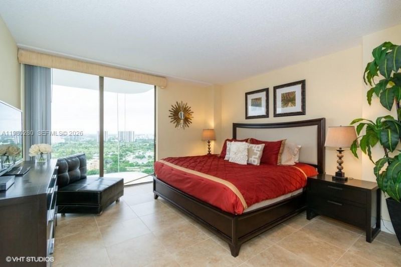 19707 Turnberry Way , Unit 23C, Aventura, FL 33180 Photo