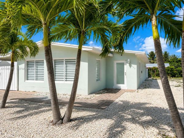 1262 Marlin Dr, Marathon, FL 33050