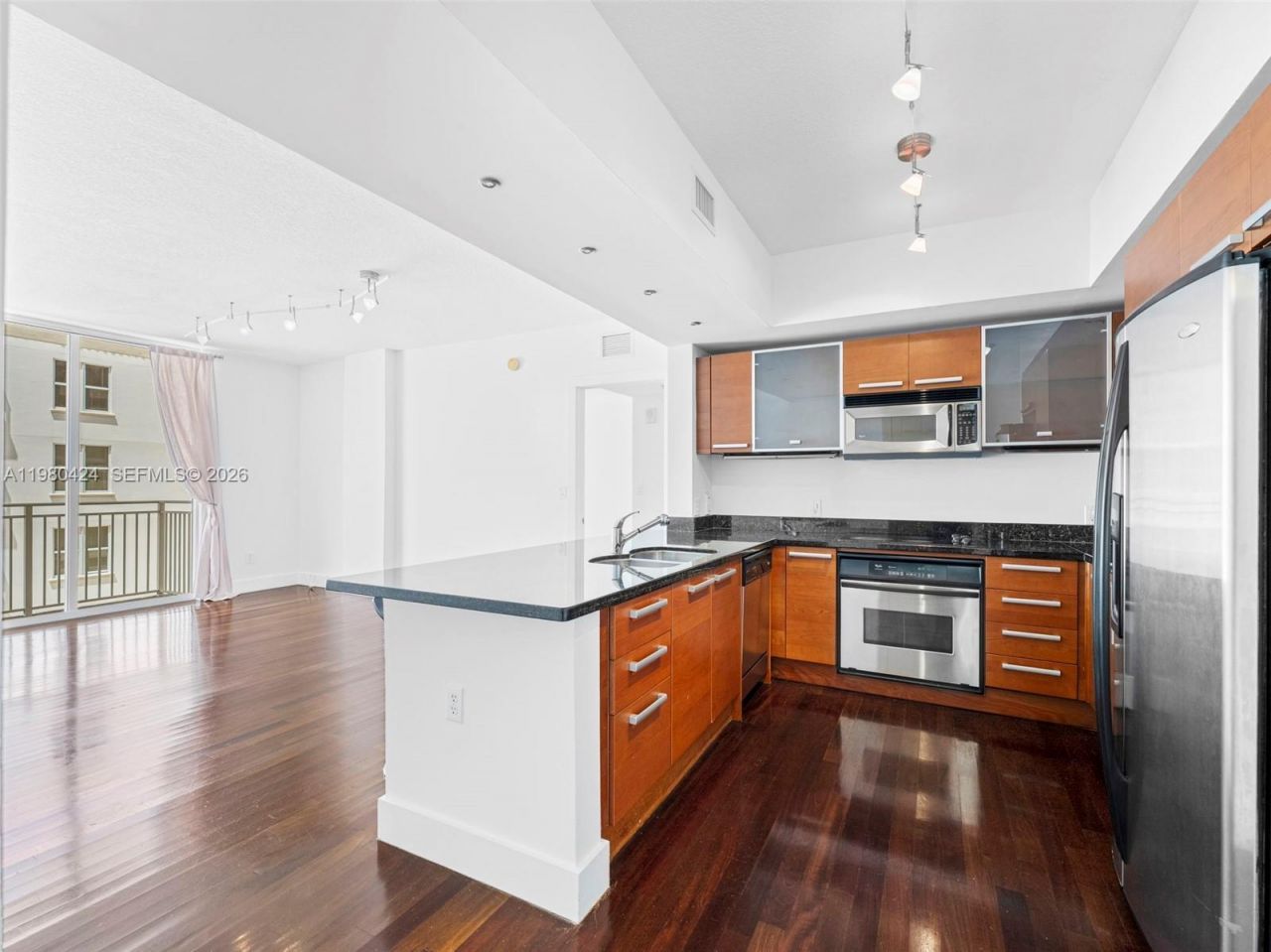 2030 S Douglas Rd, Unit 610, Coral Gables, FL 33134 Photo