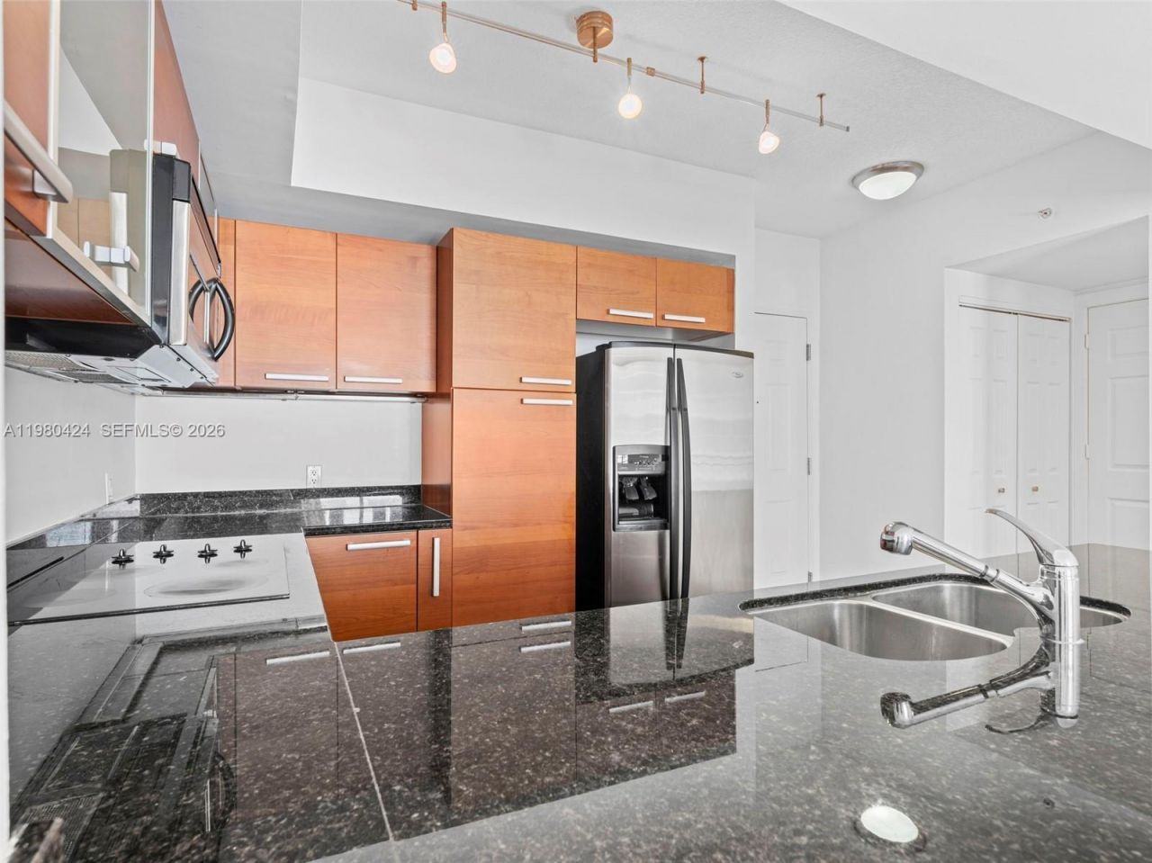 2030 S Douglas Rd, Unit 610, Coral Gables, FL 33134 Photo