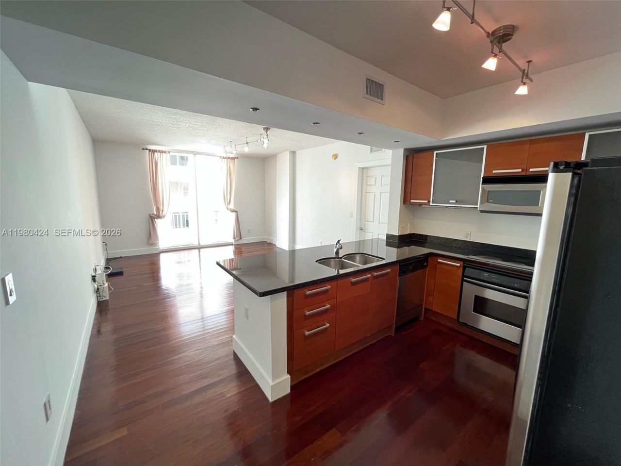 2030 S Douglas Rd , Unit 610, Coral Gables, FL 33134 Photo