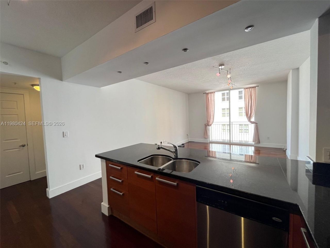 2030 S Douglas Rd , Unit 610, Coral Gables, FL 33134 Photo