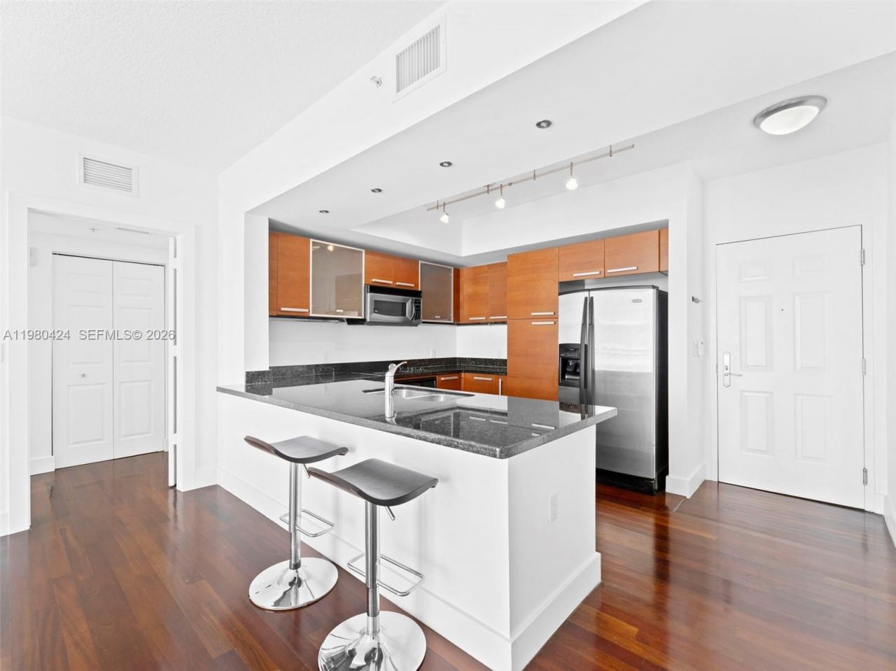 2030 S Douglas Rd, Unit 610, Coral Gables, FL 33134 Photo