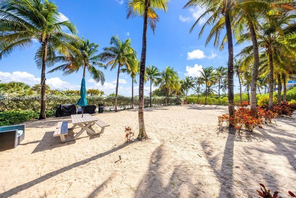 9172 Collins Ave , Unit 212, Surfside, FL 33154 Photo