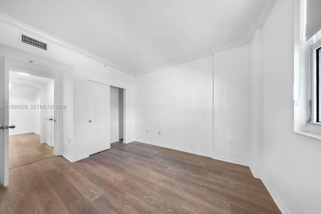 9172 Collins Ave , Unit 212, Surfside, FL 33154 Photo