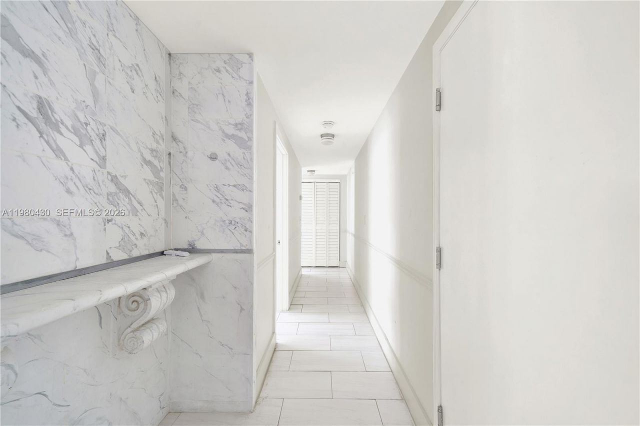 610 8th St, Unit 102, Miami Beach, FL 33139 Photo