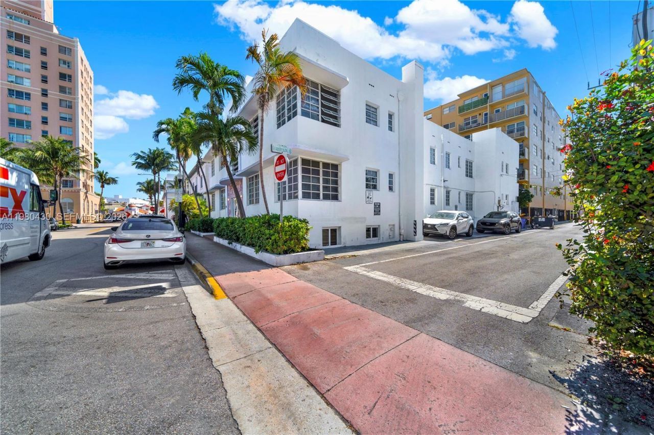 610 8th St, Unit 102, Miami Beach, FL 33139 Photo