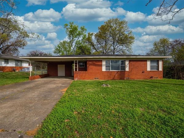 3000 Brookdale Drive , Tyler, TX 75701