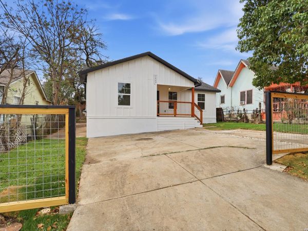 1422 Kayton, San Antonio, TX 78210