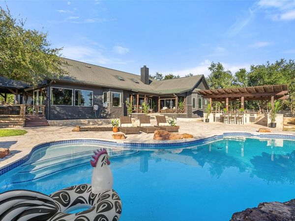 220 Fawn Meadow DR, Dripping Springs, TX 78620