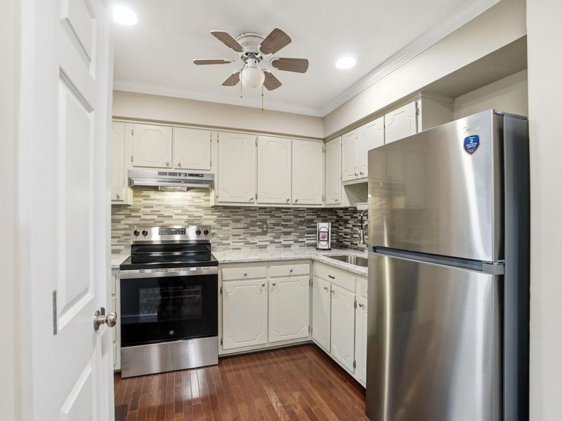 2334 Hardesty Court , Unit I5, Columbus, OH 43204 Photo 13